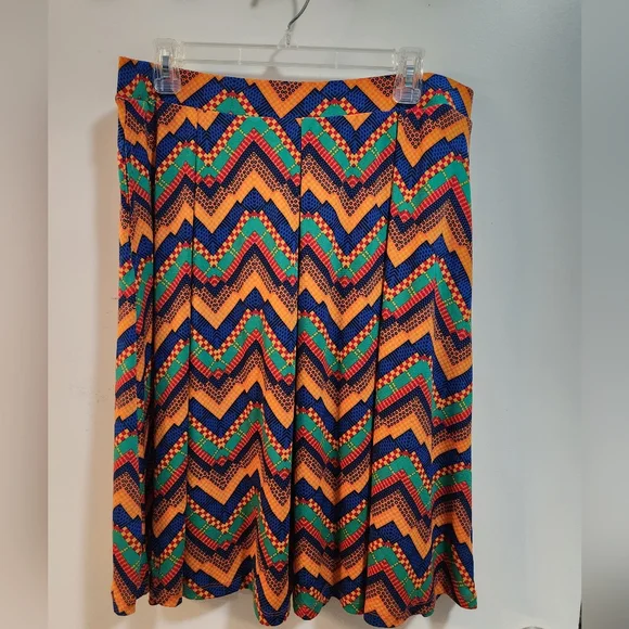 LULAROE XL pleated full SKIRT - Picture 4 of 4